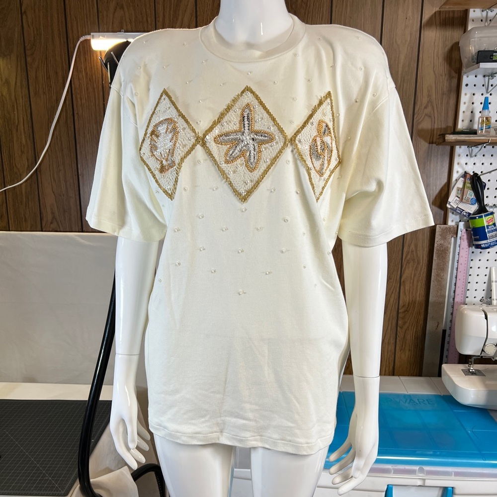 VGUC Vintage Beaded short sleeve shirt by IB Diffusion sz medium